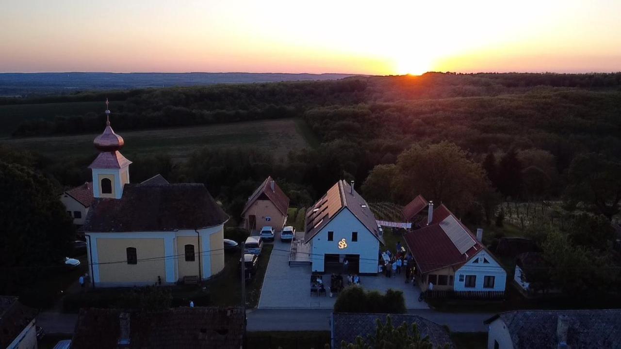 Foerhenc Wine House & Guesthouses I-Ii-Iii Nagykanizsa Exterior foto